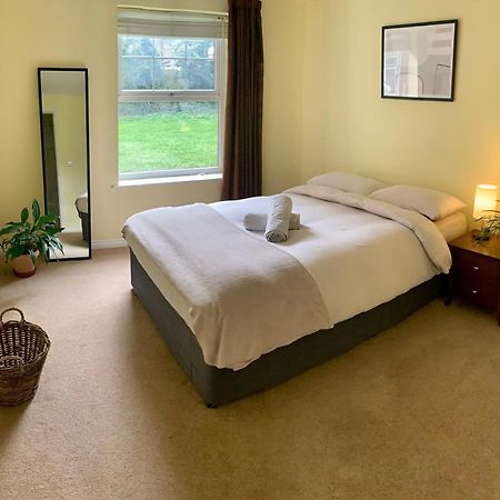 Peaceful Garden View Apt. Close To Central London Exterior photo